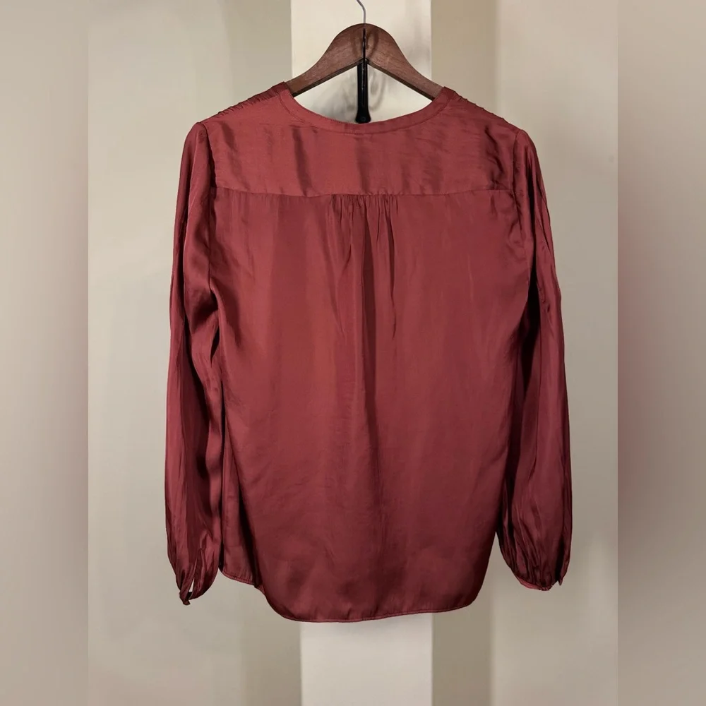 NWOT J.Crew Women's Featherweight Satin Tie-Neck Top - Picture 6 of 9